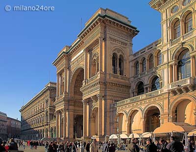 Entrance to the Galleria Vittorio Emanuele II from Cathedral's Square